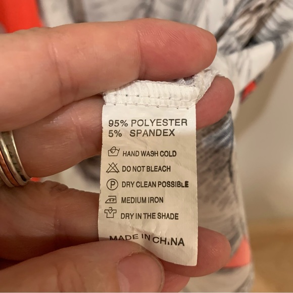 Shoreline White & Orange Floral Cold Shoulder Tunic Top Sz 1X - Picture 5 of 6